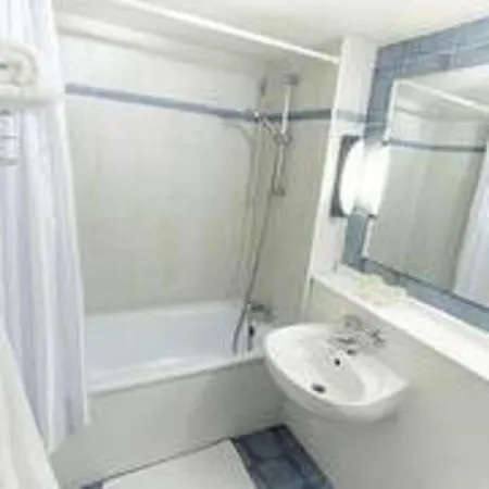 Hotel Kyriad Honfleur - Saint Sauveur La Rivière-Saint-Sauveur